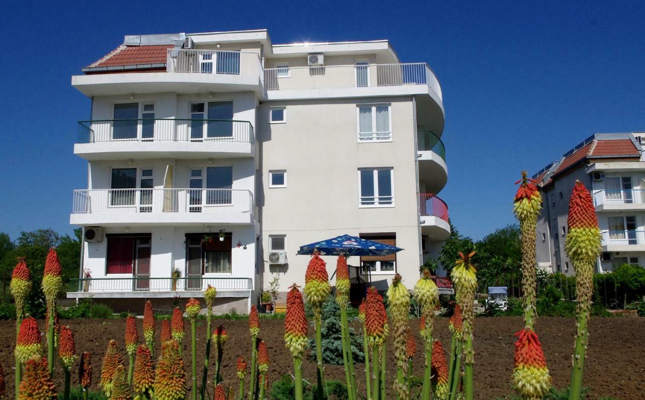 Апартамент Веси Vesea Nesebăr Exterior foto